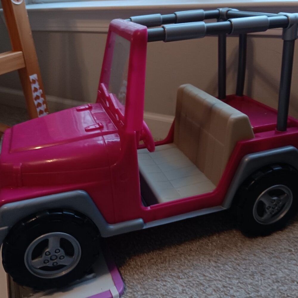 Our Generation OG pink jeep 💕 Excellent condition